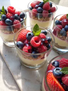 Berry Cheesecake Cups
